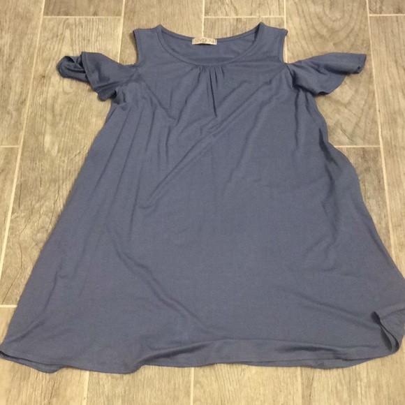 Dresses & Skirts - Dress